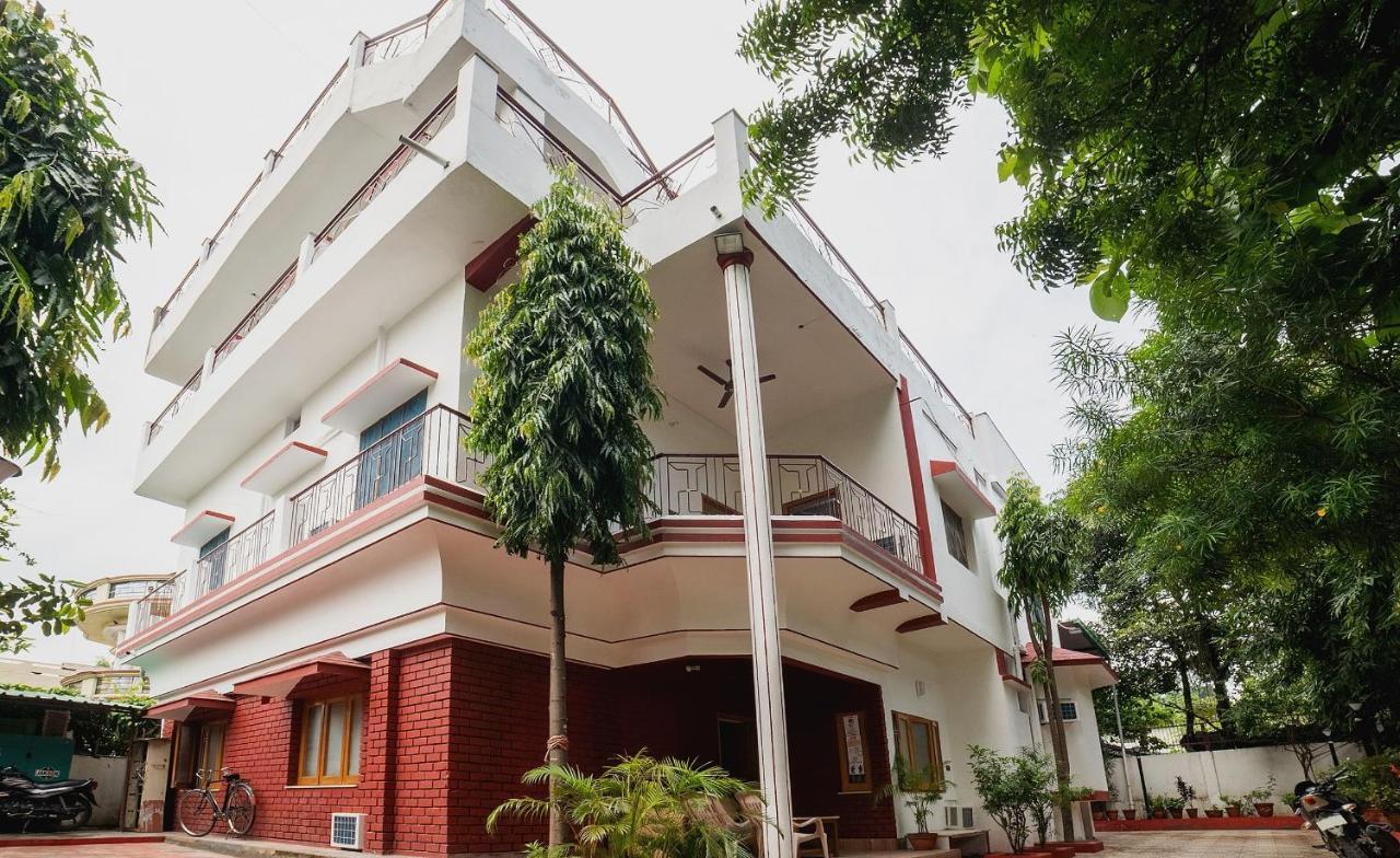 Hotel O Home Gautam Homestay Dehradun Buitenkant foto