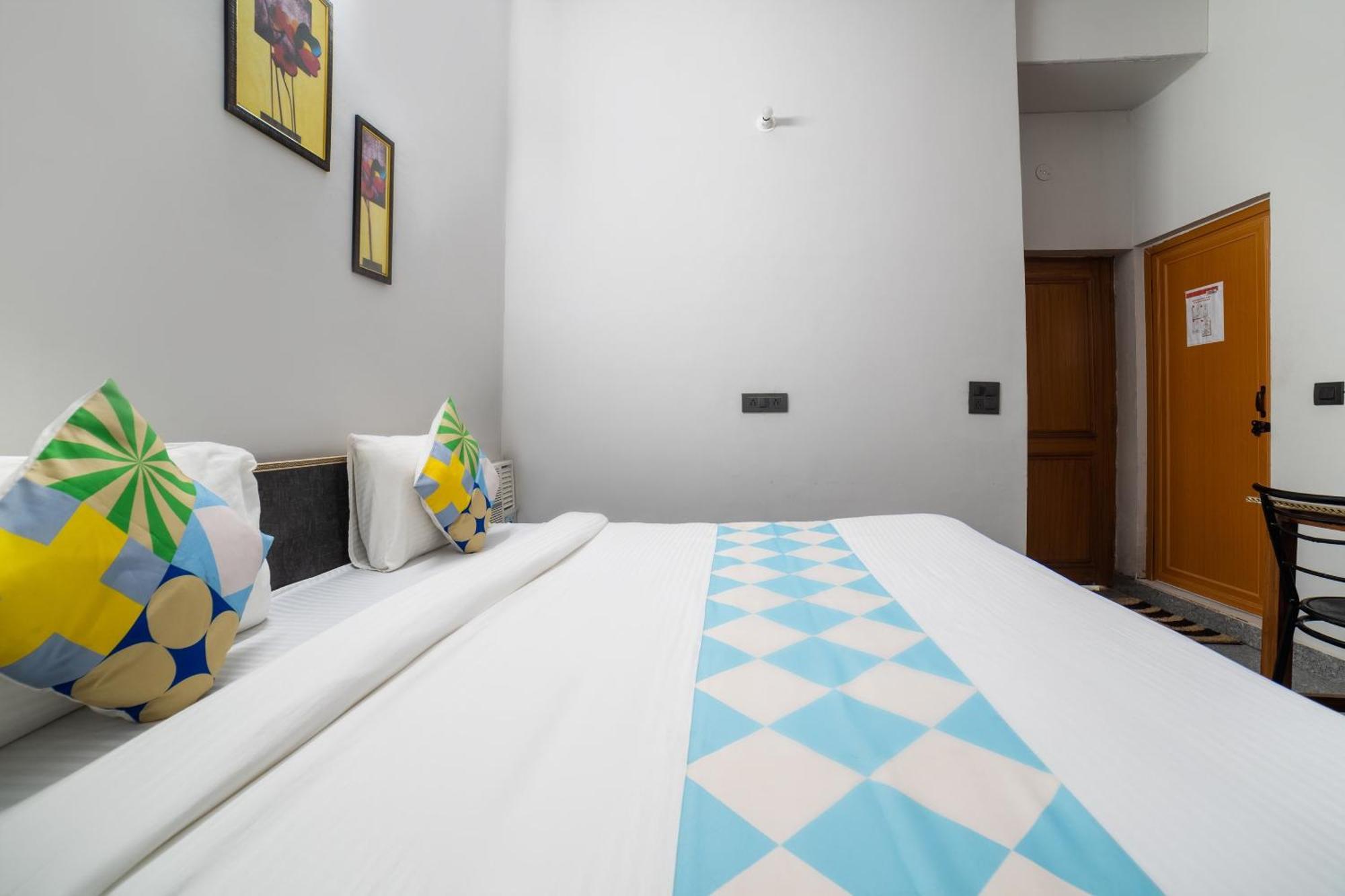 Hotel O Home Gautam Homestay Dehradun Buitenkant foto