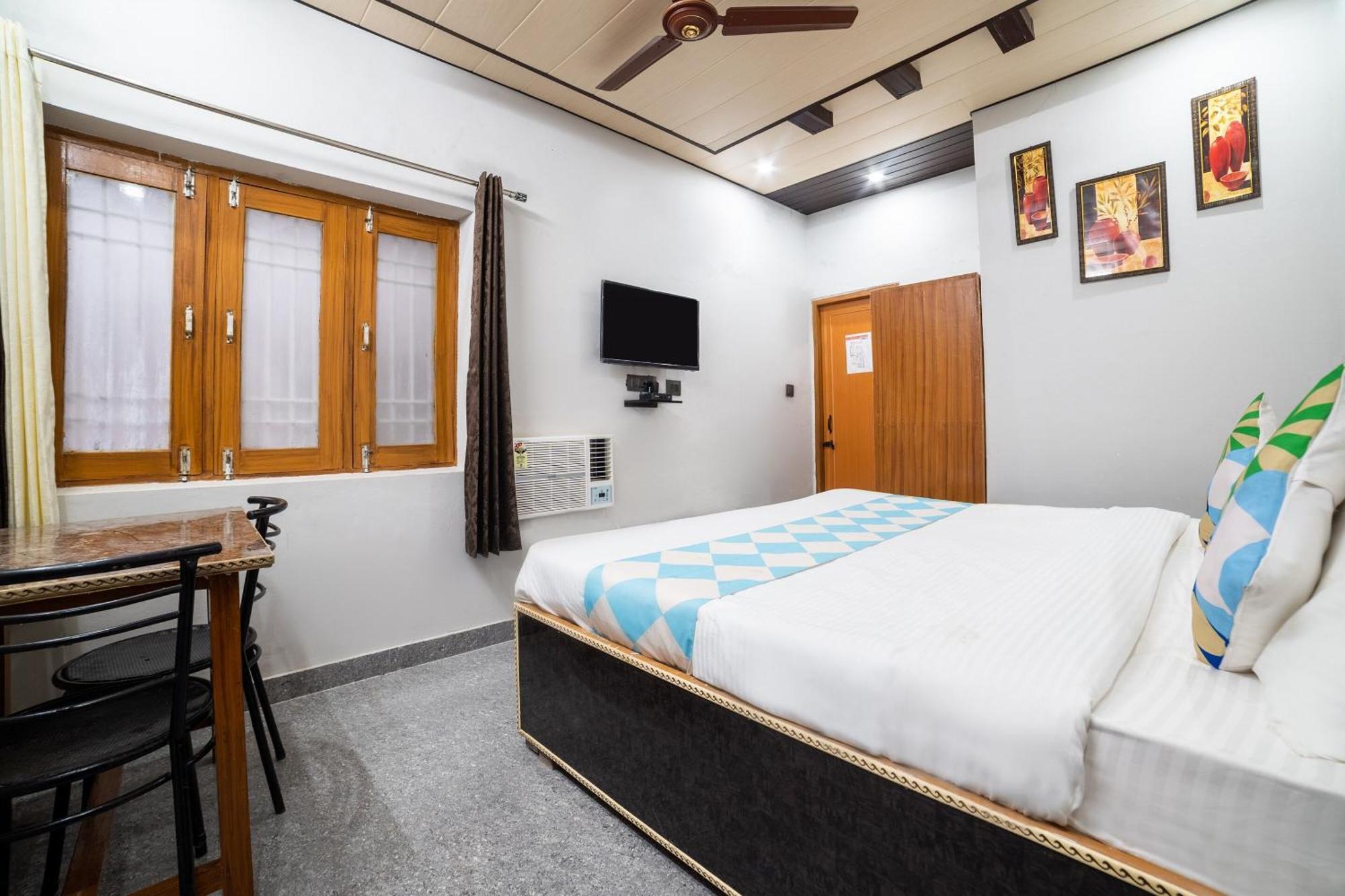Hotel O Home Gautam Homestay Dehradun Buitenkant foto